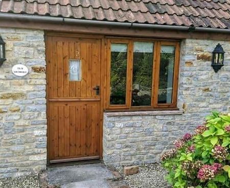 The Burcott Inn Cottages Веллс Екстер'єр фото